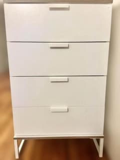 IKEA イケア TRYSIL 4段チェスト ホワイト タンス 引き出し4個 IKEA TRYSILトリスィル 4段チェストホワイト - メルカリ