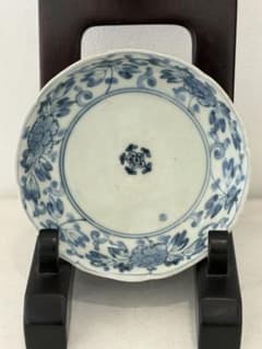 古伊万里　染付　江戸後期頃　芙蓉手　牡丹唐草文輪花皿　角福　骨董品　ニュウあり