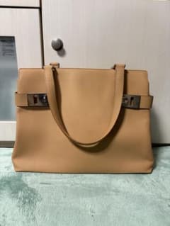 Ferragamo カバンのサムネイル