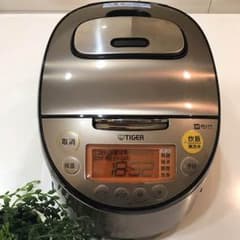 『送料無料』炊飯器 2014年式のサムネイル