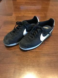 NIKE スニーカーのサムネイル