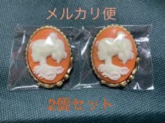 ジブリ　カメオブローチ　アリエッティ　セットのサムネイル