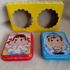 昭和レトロペコちゃん 空き缶 ペコちゃんポコちゃん空き缶 2個セット 平成レトロ - メルカリ
