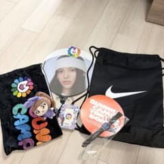 newjeans ヘイン うちわ キーホルダー トレカケース 村上隆 nike newjeans ヘイン うちわ キーホルダー トレカケース 村上隆 nike