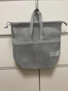 無印良品 立体メッシュ持ち手付き巾着 グレー Mサイズ MUJIのサムネイル