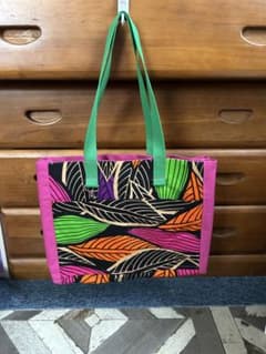ハンドメイド　アフリカン布バックのサムネイル