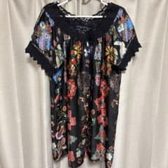 希少】あちゃちゅむ ムチャチャ 総柄チュニックワンピース 新品同様の 