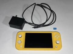 Nintendo Switch Lite 本体 イエロー 純正充電器付き - メルカリ