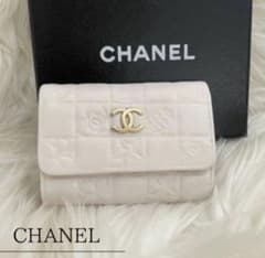 CHANEL シャネル 二つ折り キーケース 白 ベージュ ココマーク アイコン CHANEL シャネル 二つ折り キーケース 白 ベージュ ココマーク