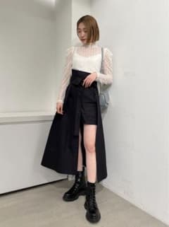 【新品タグ付き】スナイデル　ショートパンツ　Mサイズ　ブラック　スカショーパンのサムネイル