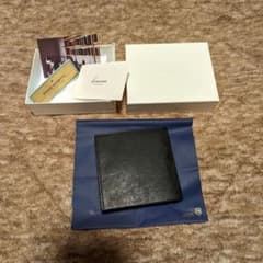 ●明日24日出品止●★極綺麗品★レンマ　トリキティ　折り財布のサムネイル