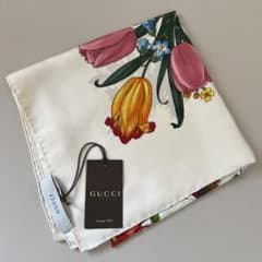 【未使用品】グッチ　スカーフのサムネイル