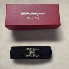 Salvatore Ferragamo ヴァラ バレッタ ブラックのサムネイル