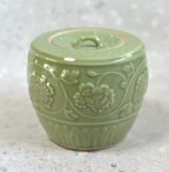 平安祥堂、青磁 水差し 牡丹唐草文様 茶道具 共箱 - メルカリ