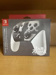 任天堂スイッチプロコントローラー  大乱闘スマッシュブラザーズエディションのサムネイル