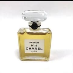 CHANEL N゜19  7.5mlのサムネイル