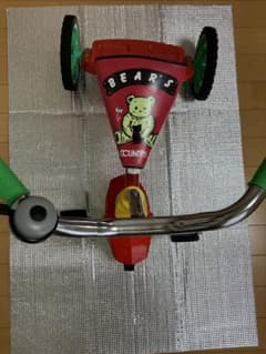 TSUBAME 三輪車 昭和レトロ風 赤×緑デザイン 耐久性抜群！のサムネイル