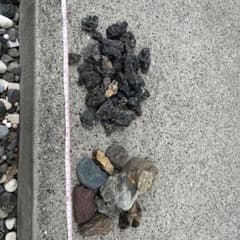水槽用 レイアウト石 詰め合わせ 溶岩石 天然石のサムネイル