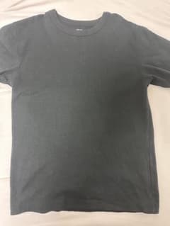 UNIQLOクルーネックTシャツＳサイズのサムネイル