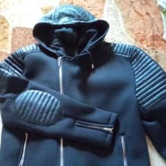 ZARAのライダー風ジャケットのサムネイル