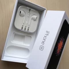 佳那様専用☆iPhone イヤホン(正規品)のサムネイル