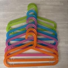 IKEA 子供服用ハンガー 8本セットのサムネイル
