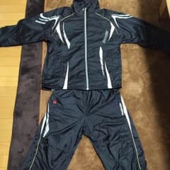 はもさん専用 バボラウインドブレーカー上下、赤上セットのサムネイル