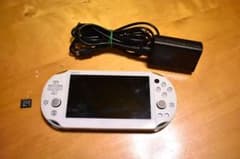 PlayStation®Vita（PCH-2000シリーズのサムネイル