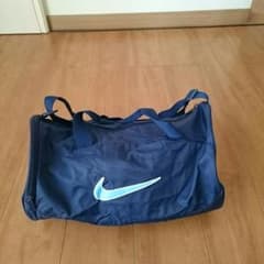 NIKEスイミングバックのサムネイル