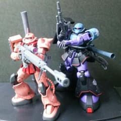 (送料込み)HG ガンプラ 完成品 ２体セットのサムネイル