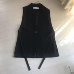 ZARA ベスト（ジレ）のサムネイル