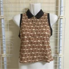 フェンディ♥︎cotton100ノースリーブタイプポロシャツのサムネイル