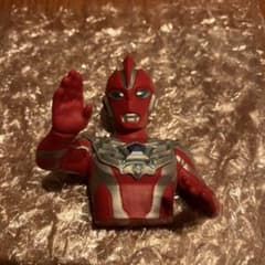 ウルトラマンフィギュアマグネット　オメガのサムネイル