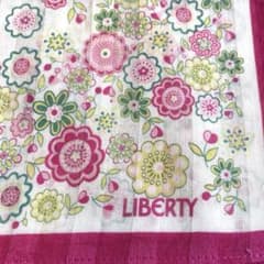 LIBERTY 花柄 ハンカチ 約50cmのサムネイル