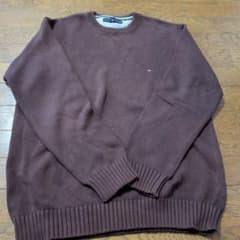 TOMMY HILFIGER ブラウンニットセーター Mサイズのサムネイル