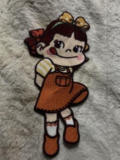 女の子キャラクター刺繍ワッペンのサムネイル