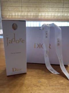 Dior オードゥパルファンのサムネイル