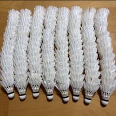バドミントンシャトル　中古　120球のサムネイル