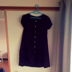 note et silence 黒ワンピースのサムネイル