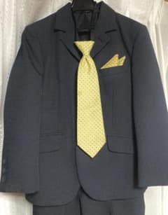 男の子 スーツのサムネイル