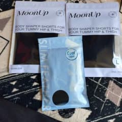 MoonUp ボディシェイパーショーツ 2枚&SLIMFEATHER 着圧下着 - メルカリ