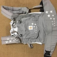 エルゴ 抱っこ紐 インサート付き 新品のサムネイル