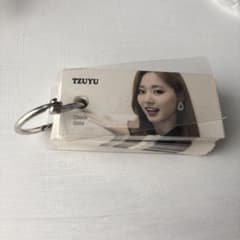 TZUYU K-POP キーホルダー 写真カードのサムネイル