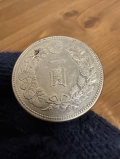 ★本物保証★新一円銀貨　大型　明治19年　特年　弱PL？　1円　一圓 ☆本物保証☆新一円銀貨 大型 明治19年 特年 弱PL？ 1円 一圓 - メルカリ