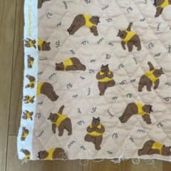 おかざわ様専用　ヨガくま柄　キルティング生地のサムネイル