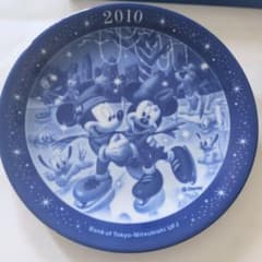 2010年 ミッキーマウスと仲間たちのイヤープレートのサムネイル