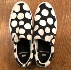 マリメッコ × UNIQLO スリッポンのサムネイル