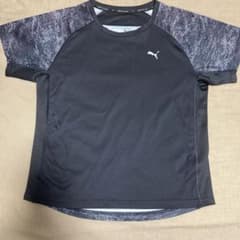 プーマ　150 Tシャツ　ブラックのサムネイル