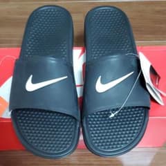 NIKE ナイキ ベナッシ　シャワースライド　スウォッシュのサムネイル