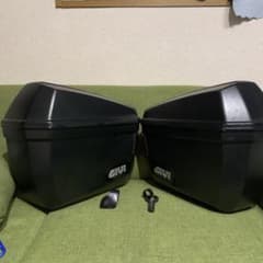 GIVI (ジビ) バイク用 サイドケース E22 左右セットのサムネイル